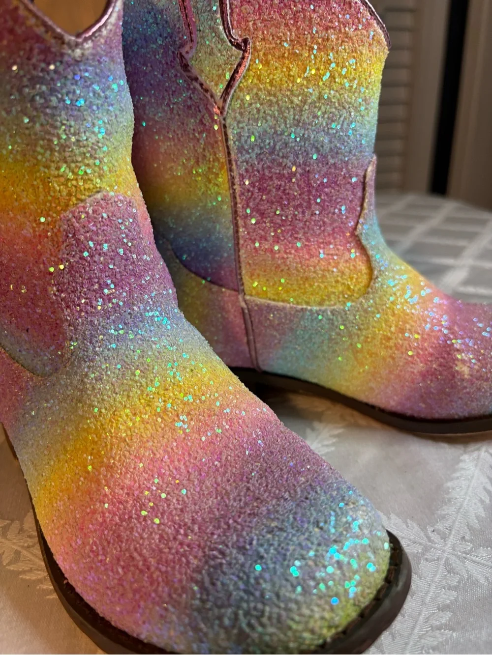 Motasha sparkly rainbow